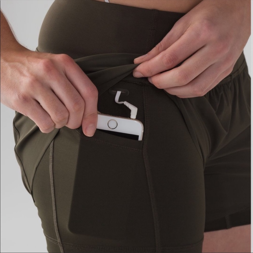 Lululemon Squad Goals Short Size 12 - Picture 2 of 6